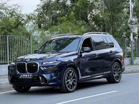 BMW X7 2023