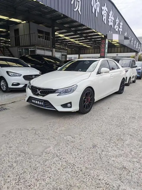 Toyota Reiz 2013