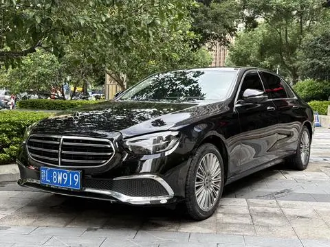 Mercedes-Benz E-Class 2022 — фото 1