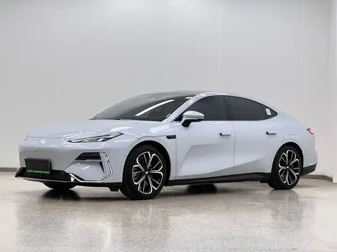 Geely E8 2025