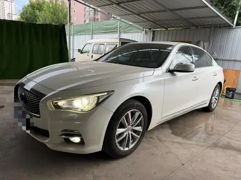 Infiniti Q50L 2015
