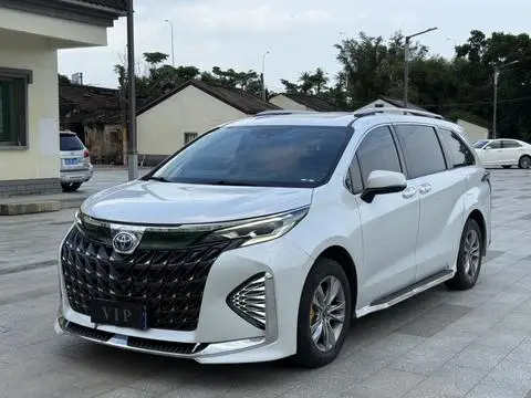 Toyota 赛那 2024