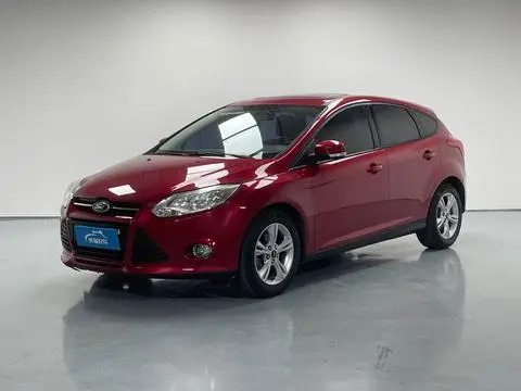 Ford Focus 2015 — фото 1