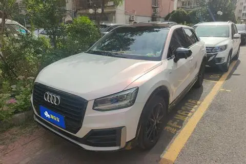 Audi Q2L 2021
