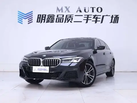BMW 5 Series 2022 — фото 1