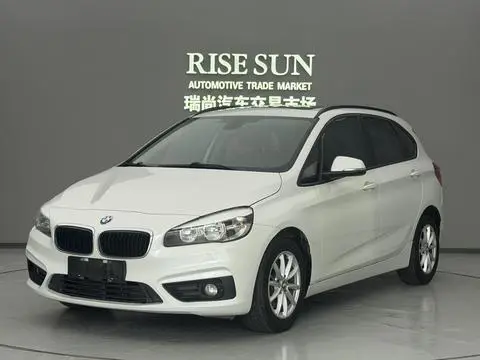 BMW 2 Series 旅行车 2016