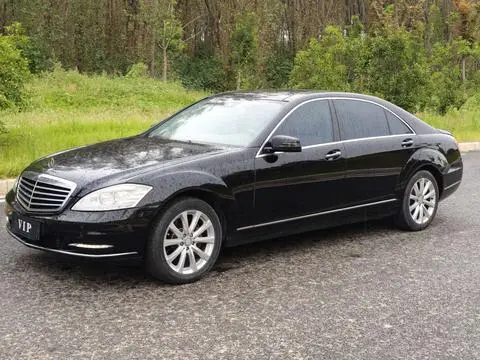 Mercedes-Benz S-Class 2012
