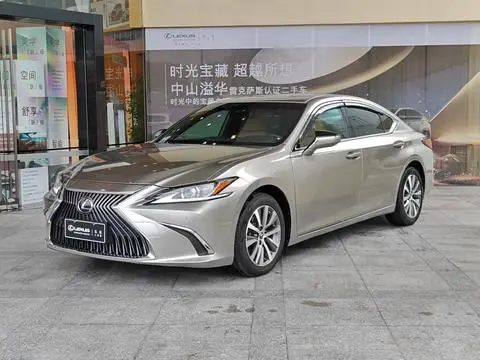 Lexus ES 2021