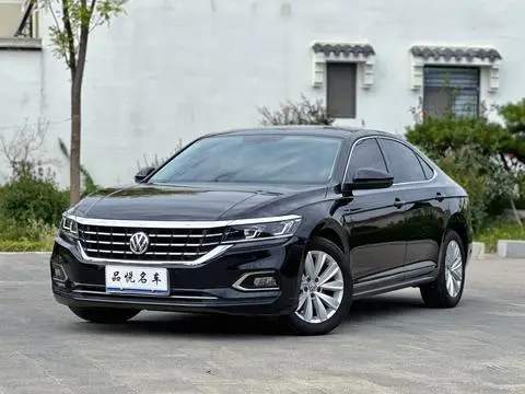Volkswagen Passat 2019 — фото 1