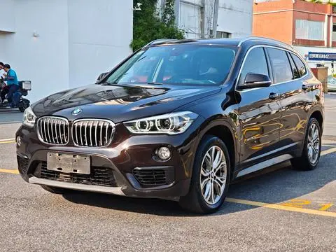 BMW X1 2018 — фото 1