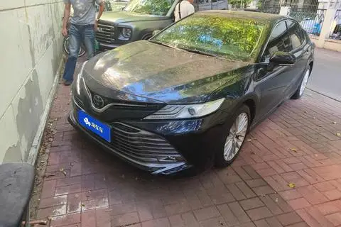 Toyota Camry 2019
