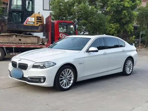 BMW 5 Series 2014 — фото 1