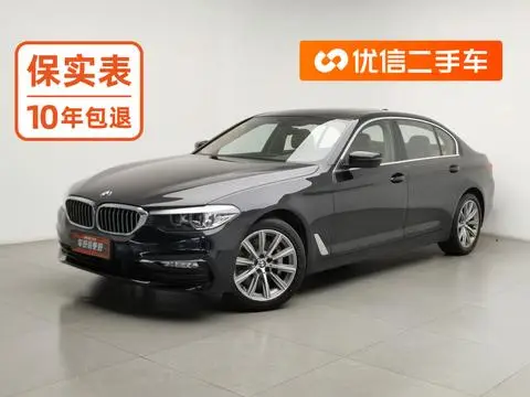 BMW 5 Series 2018 — фото 1