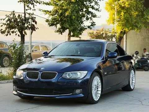 BMW 3 Series 2011