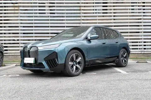 BMW iX 2023