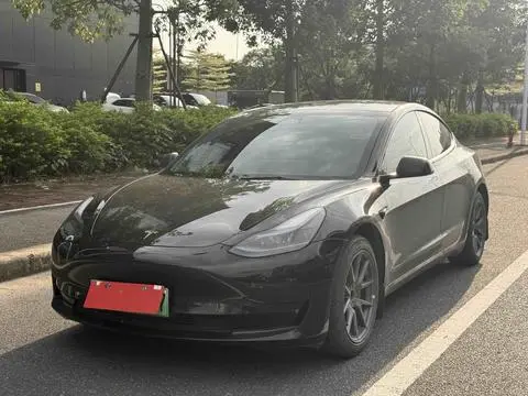 Tesla Model 3 2022 — фото 1