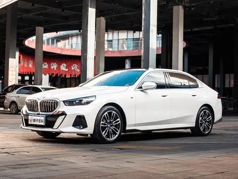 BMW 5 Series 2024