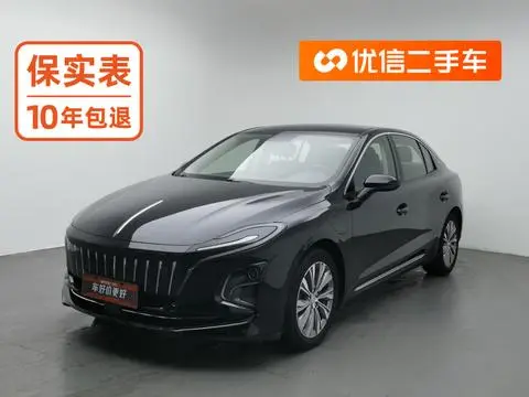 Hongqi E-QM5 2022