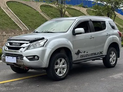 Isuzu mu-X牧游侠 2015