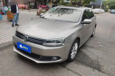 Volkswagen Sagitar 2012