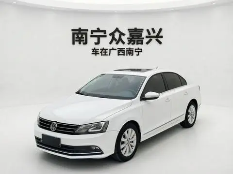 Volkswagen Sagitar 2015