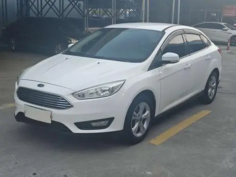 Ford Focus 2017 — фото 1