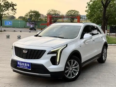 Cadillac XT4 2021 — фото 1