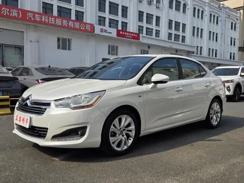 Citroën C4L 2013