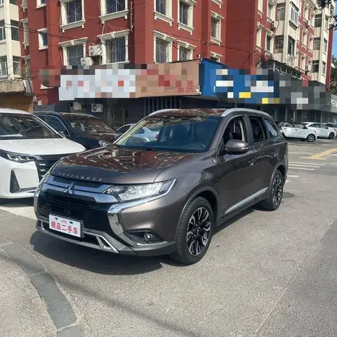 Mitsubishi 欧蓝德 2020