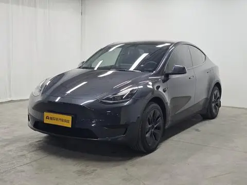 Tesla Model Y 2024 — фото 1