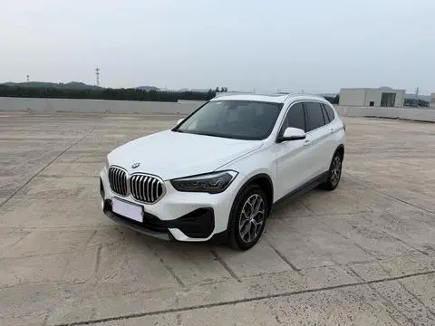 BMW X1 2022 — фото 1