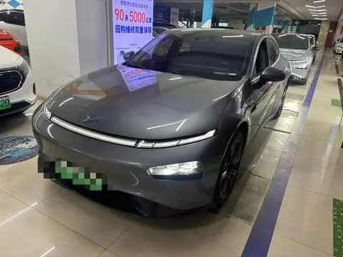 XPeng 小鹏P7 2021