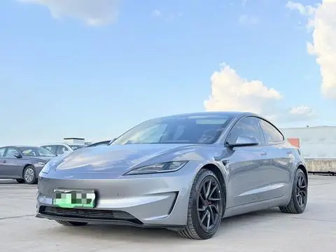 Tesla Model 3 2025