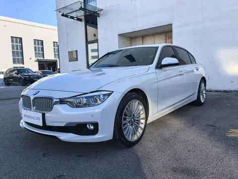 BMW 3 Series 2018 — фото 1