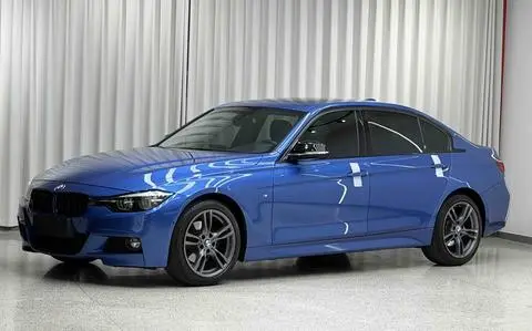 BMW 3 Series 2019 — фото 1