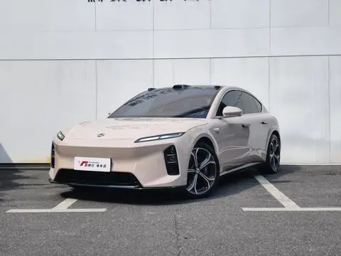 NIO ET5 2025