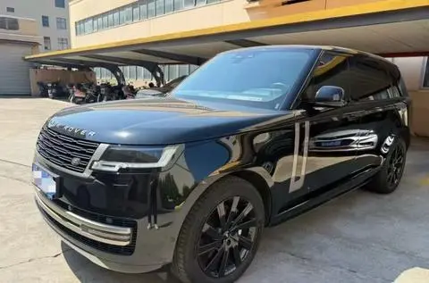 Land Rover 揽胜 2023 — фото 1