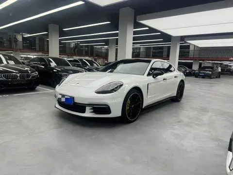 Porsche Panamera 2019