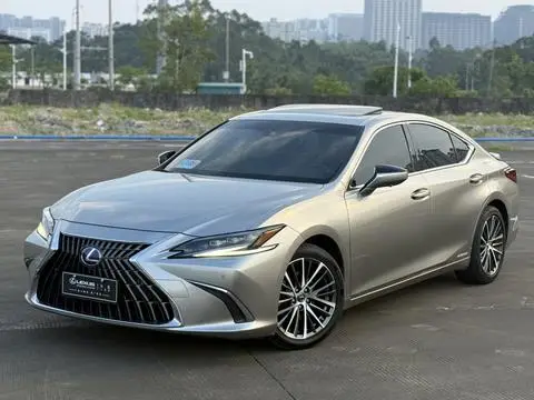 Lexus ES 2021