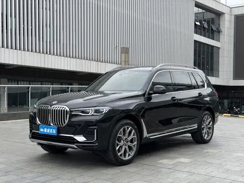 BMW X7 2021 — фото 1