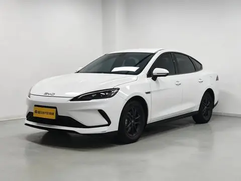 BYD Seal05 DM 2025