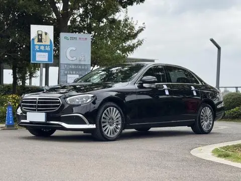 Mercedes-Benz E-Class 2022