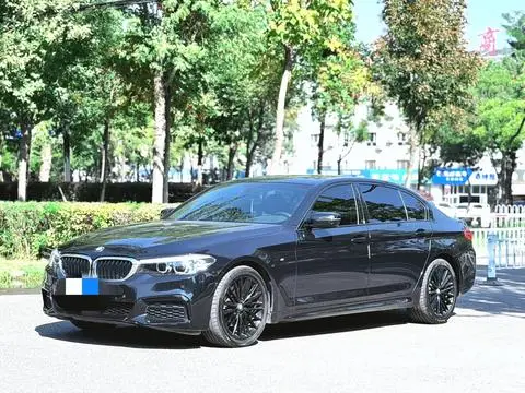 BMW 5 Series 2019 — фото 1