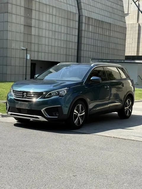 Peugeot 5008 2017