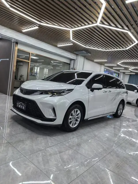 Toyota Granvia 2026