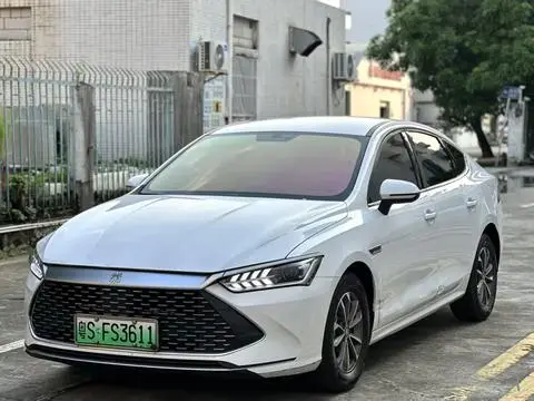 BYD 秦PLUS DM 2024 — фото 1