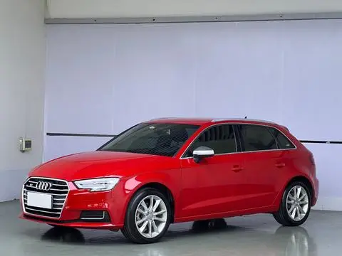 Audi A3 2019 — фото 1