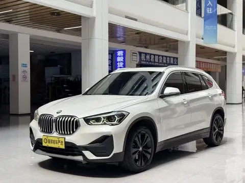 BMW X1 2021 — фото 1
