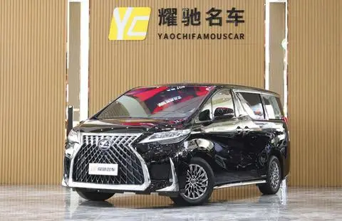 Lexus LM 2020