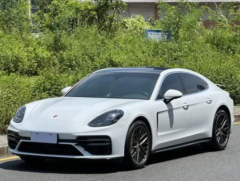 Porsche Panamera 2019